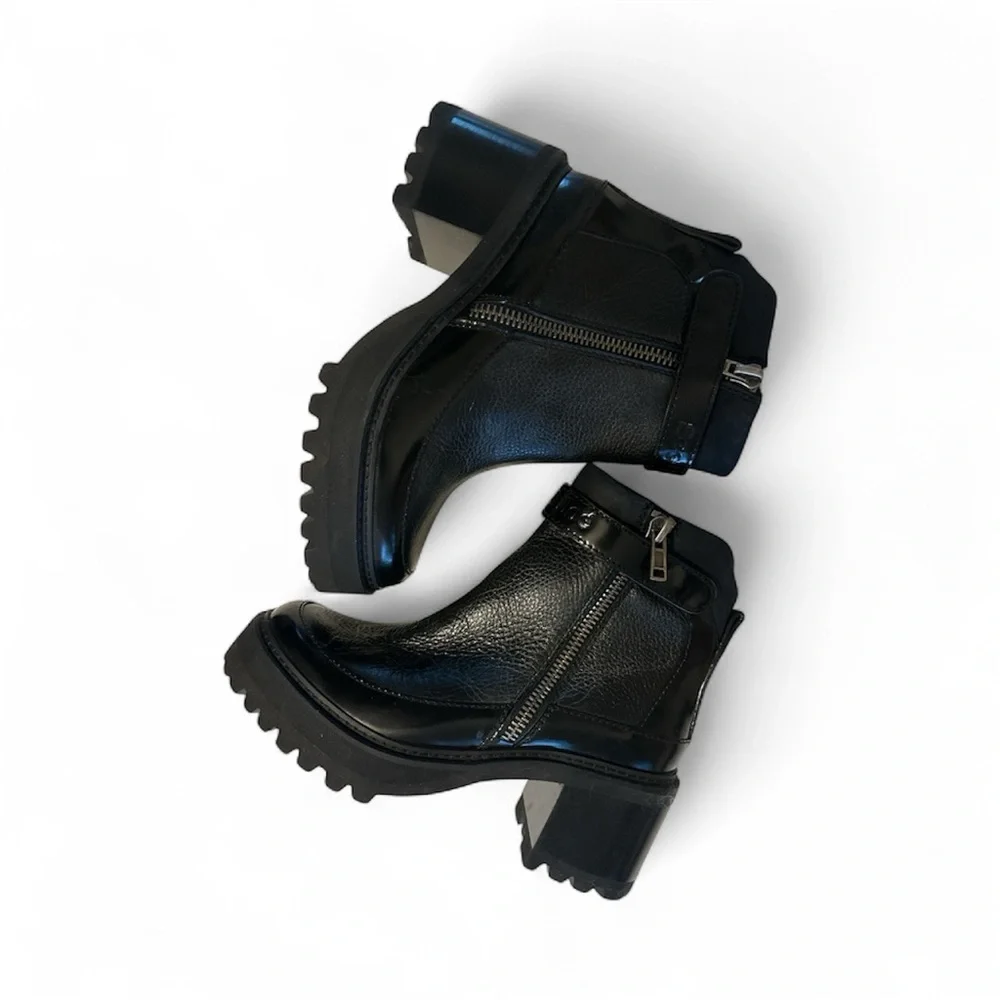 NEVER WORN! See By Chloe Black Ankle Boot - Picture 1 of 7